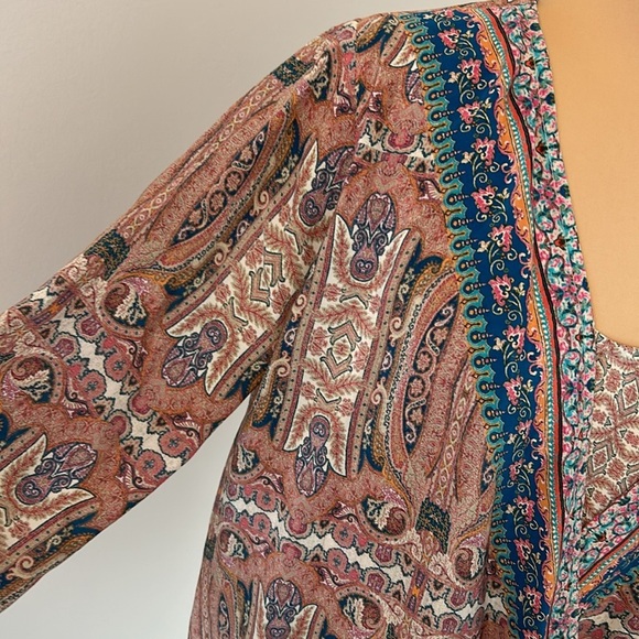 Tolani Silk Printed Surplice Blouse - Picture 6 of 8